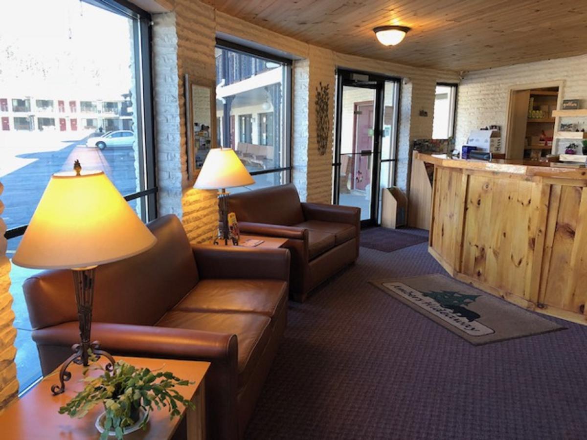 Amber'S Inn And Suites Wisconsin Dells Exteriör bild